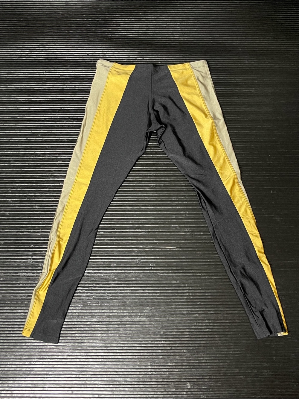 Sexy Ruffskin Black leggings with Gold stripe - Picture 3 of 4